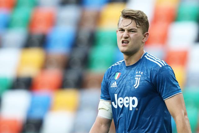 体育图片：预计萨内和科曼中一人明夏被清洗